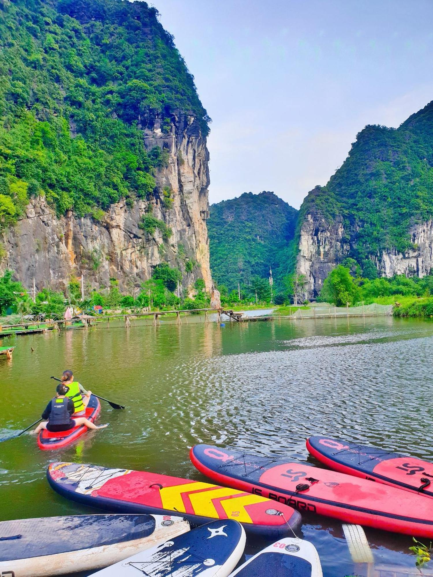 Quoc Khanh Bamboo Homestay นิญบิ่ญ ภายนอก รูปภาพ