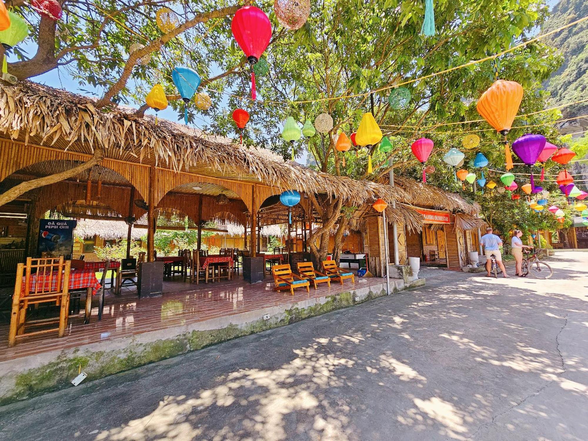 Quoc Khanh Bamboo Homestay นิญบิ่ญ ภายนอก รูปภาพ