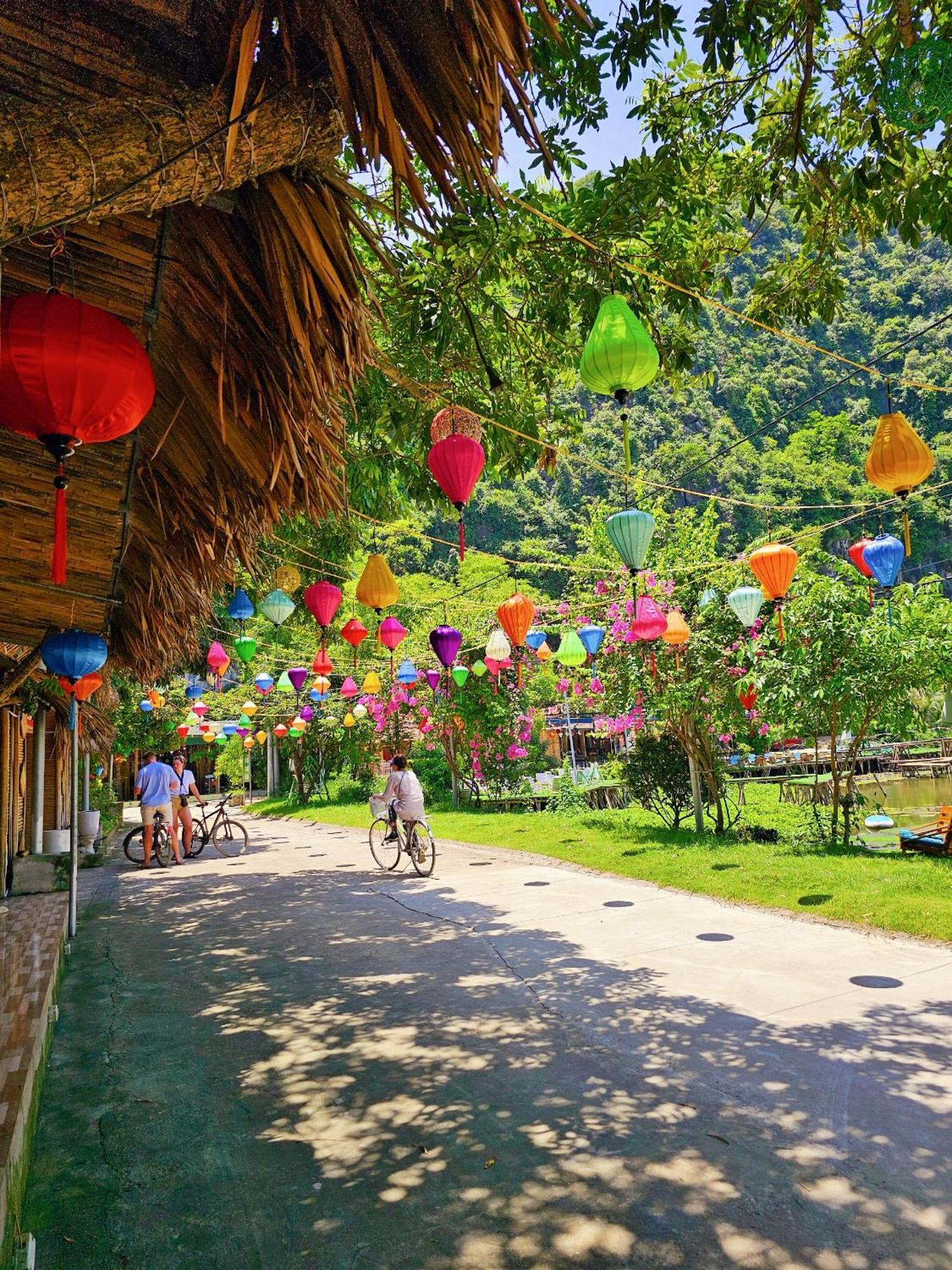 Quoc Khanh Bamboo Homestay นิญบิ่ญ ภายนอก รูปภาพ