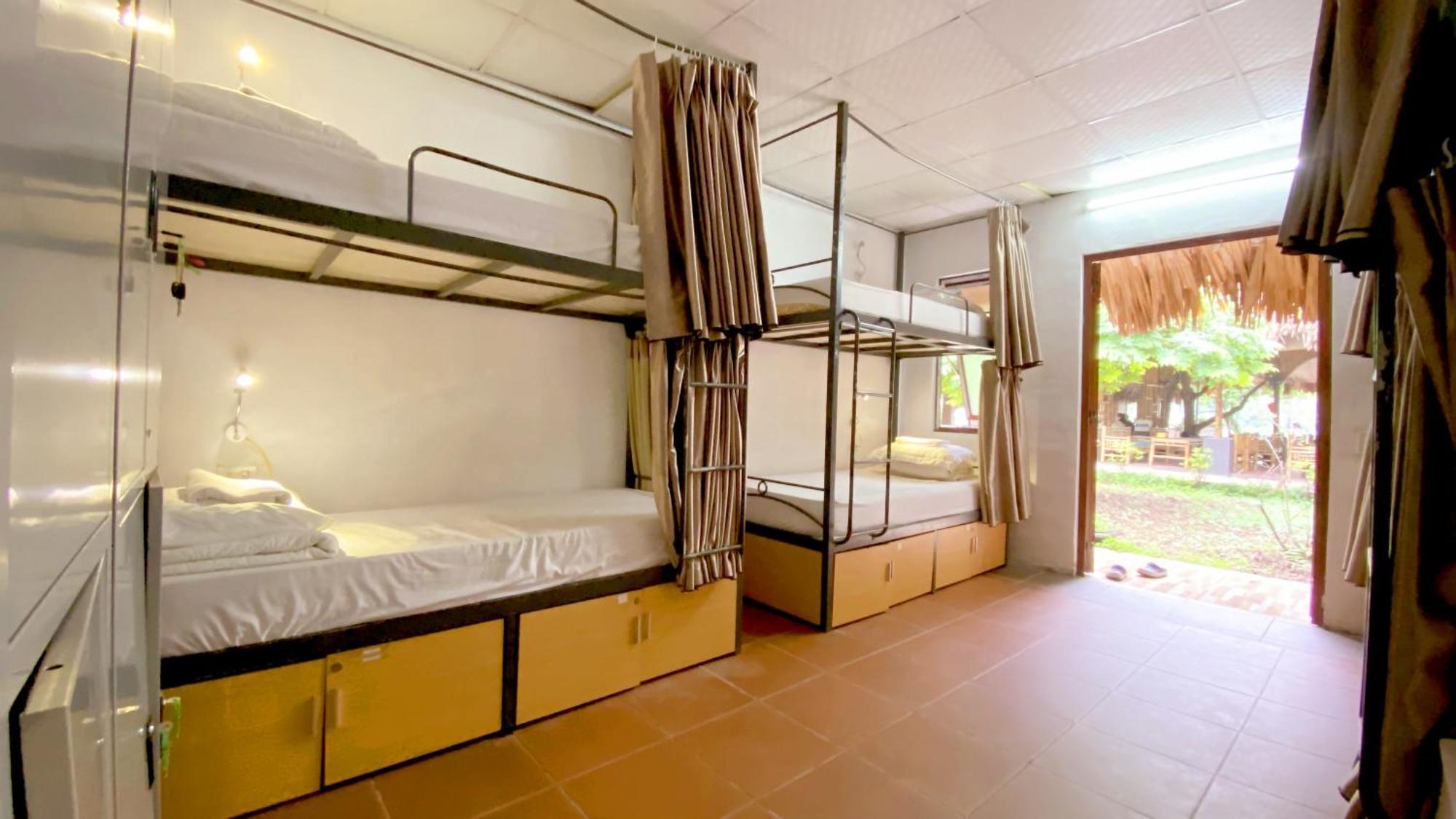 Quoc Khanh Bamboo Homestay นิญบิ่ญ ภายนอก รูปภาพ
