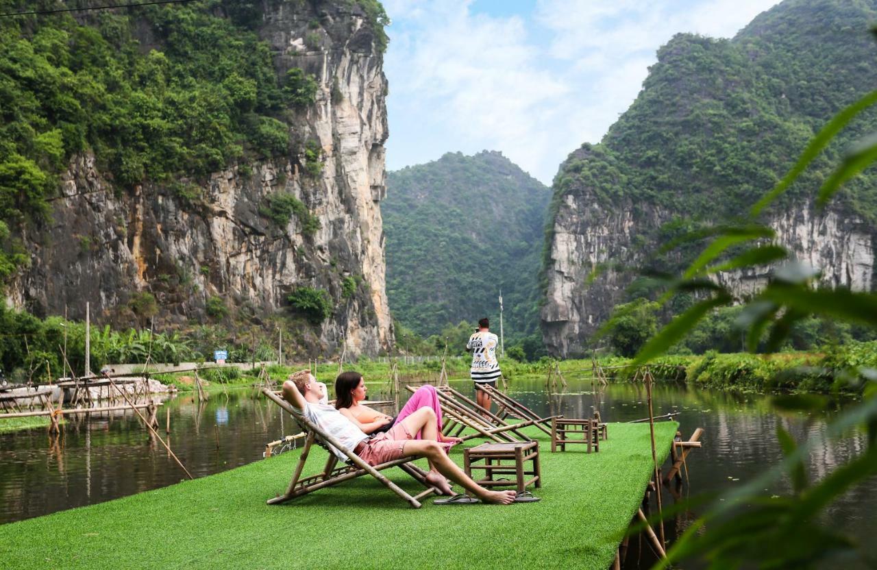 Quoc Khanh Bamboo Homestay นิญบิ่ญ ภายนอก รูปภาพ