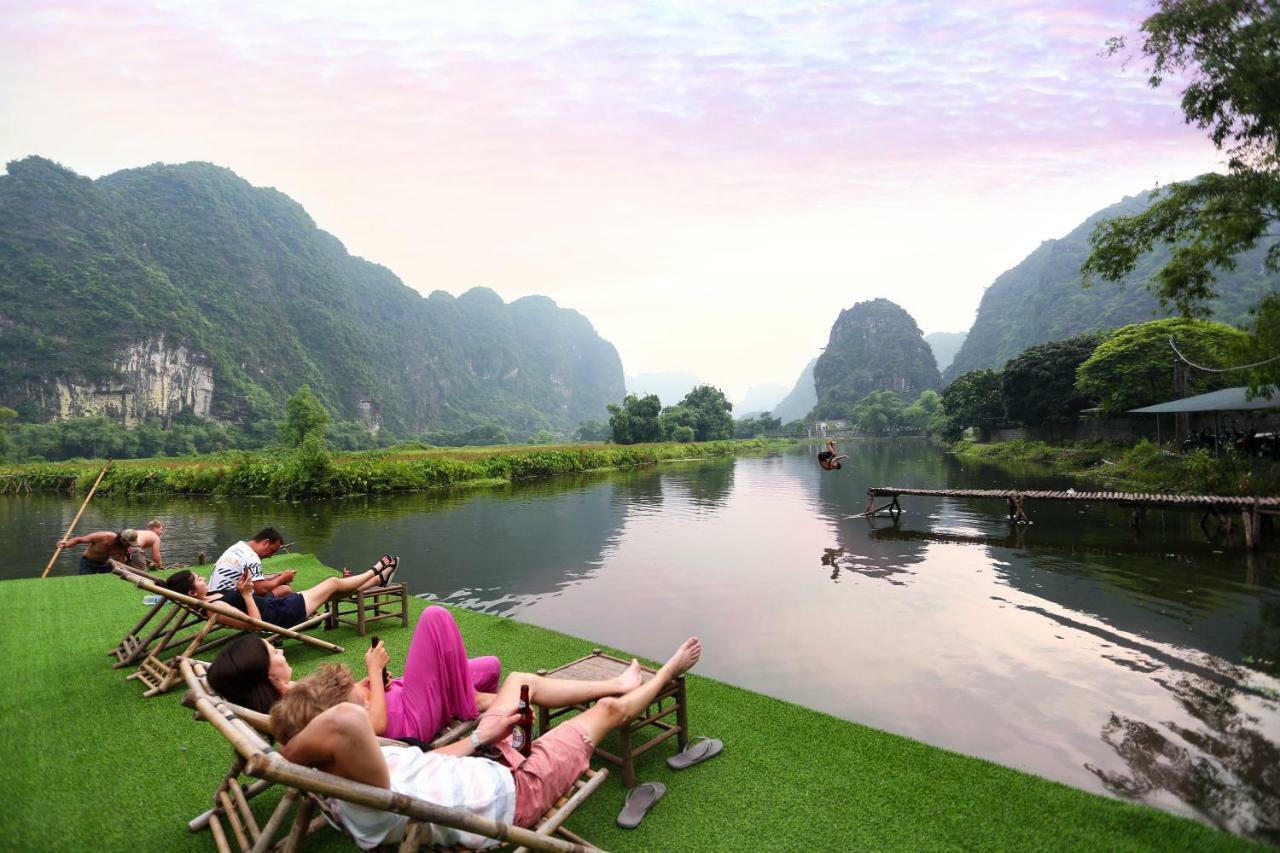Quoc Khanh Bamboo Homestay นิญบิ่ญ ภายนอก รูปภาพ