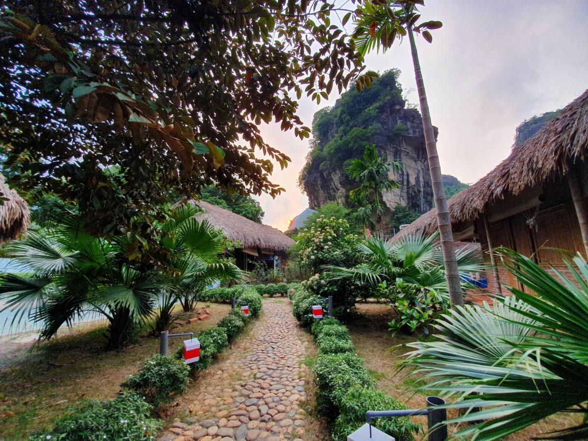 Quoc Khanh Bamboo Homestay นิญบิ่ญ ภายนอก รูปภาพ