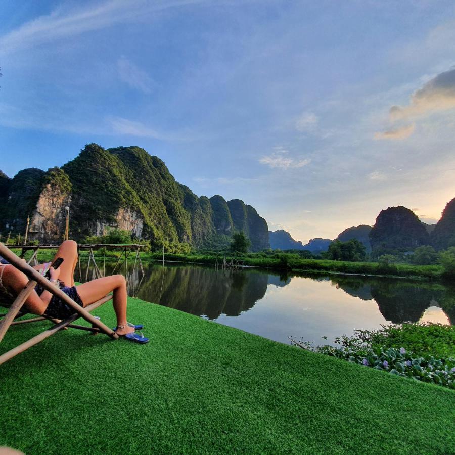 Quoc Khanh Bamboo Homestay นิญบิ่ญ ภายนอก รูปภาพ